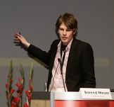 El delegado  Barend Meyer de Melbourne