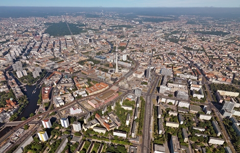 Luftbild von Berlin; Foto: Philipp Meuser