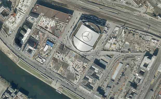 Luftbild von 2017 zum Baugebiet um die Mercedes-Benz Arena; Copyright: SenStadtWohn, Geoportal