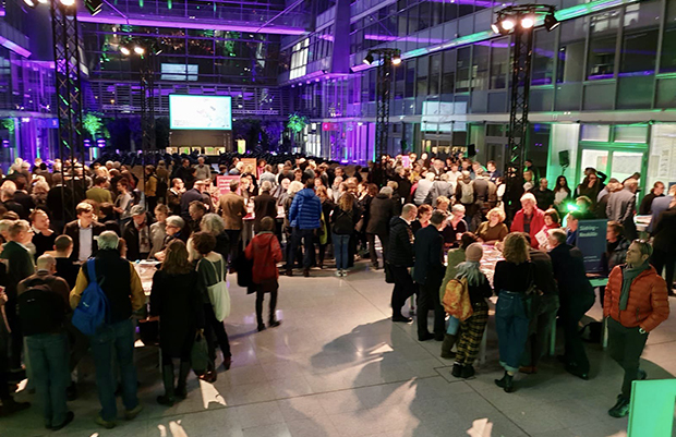 Ein voller Saal auf dem Stadtforum RaumStrategie