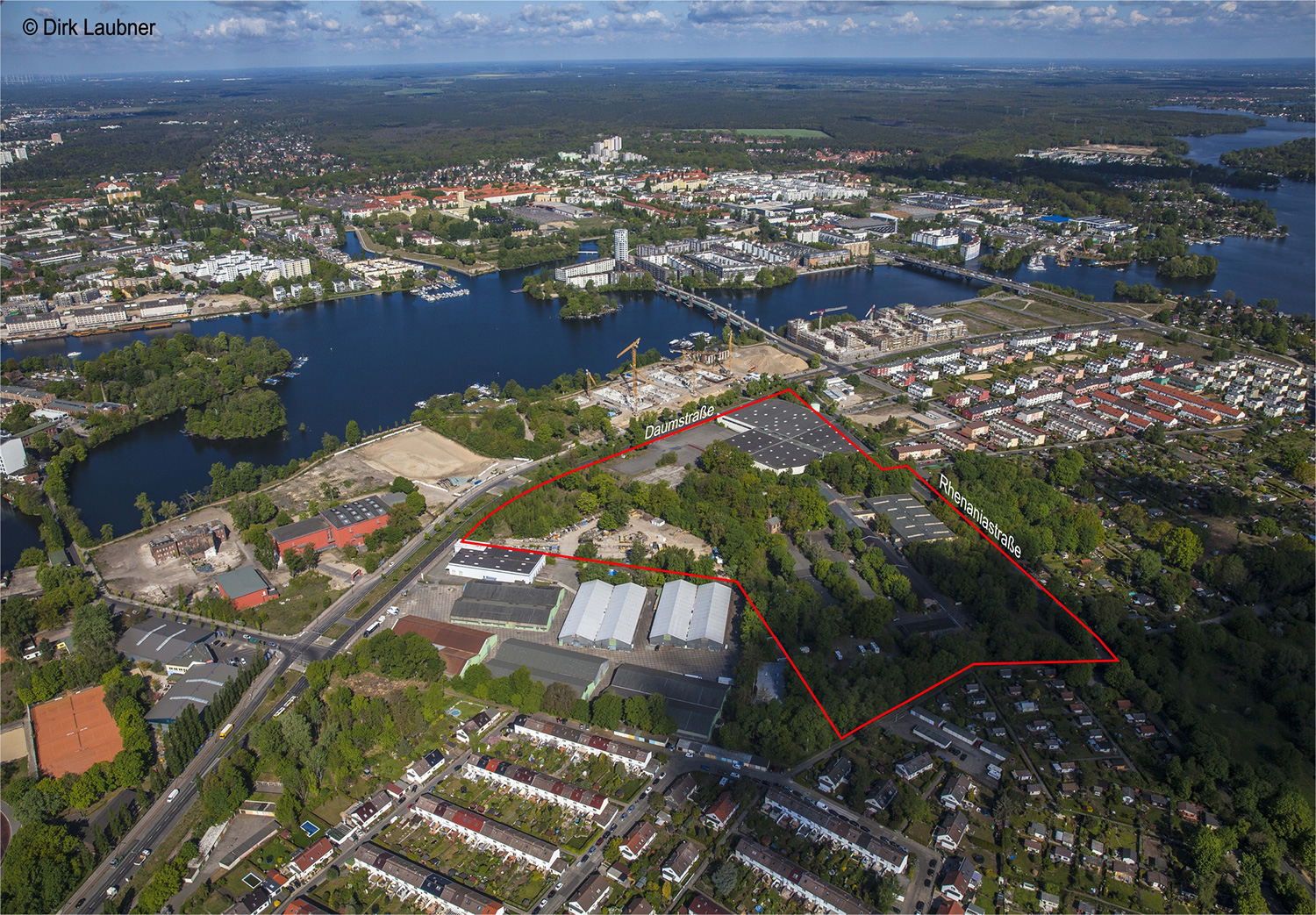 Luftbild des Geltungsbereichs (Umrahmung) des Bebauungsplans 5-98, Fotograf: Dirk Laubner / SenSBW