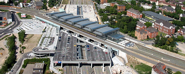 Fernbahnhof Berlin-Südkreuz und S-Bhf. Schöneberg, Juli 2006